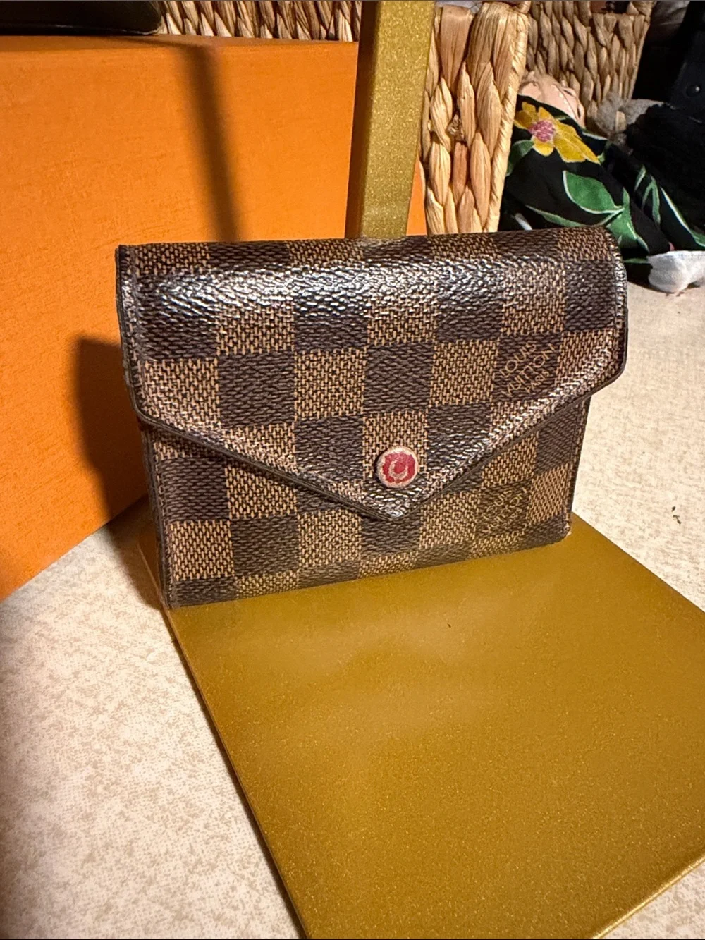 Louis Vuitton Victorine Wallet Damier
